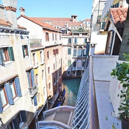 Ai Bareteri Luxury Canal View Veneţia Exterior foto