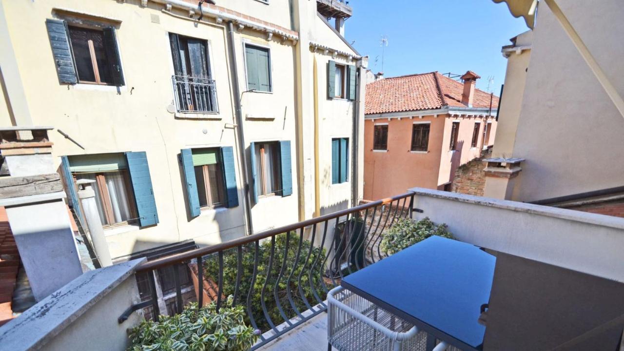 Ai Bareteri Luxury Canal View Veneţia Exterior foto